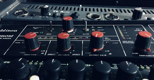 Matériel audiovisuel d'occasion — Arcanes SLC