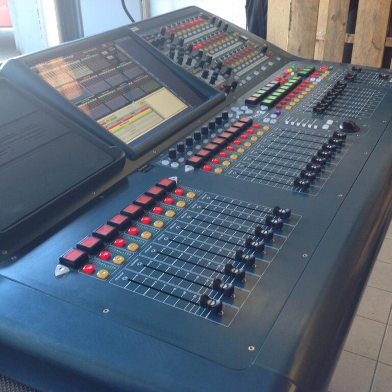 Console de mixage numérique