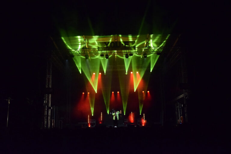 Scène de festival — création lumière